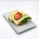 ½ Brötchen: Käse mit Salat