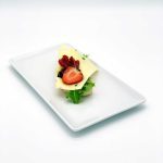 Canapé Käse mit Preiselbeeren