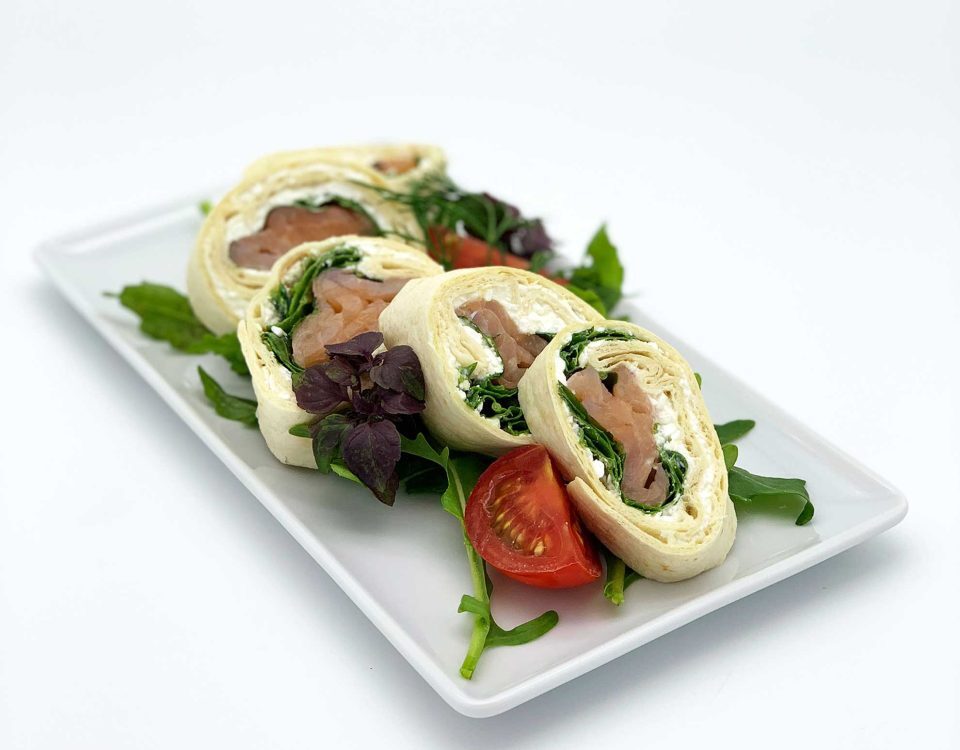 Wrapstreifen aus Lachs mit Frischkäsecreme